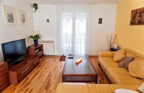 Vintijan House | Hana House Pula