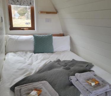 Tarbet Ski Chalet | Handa pod in scottish highlands.