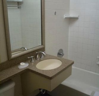 Mission Valley West Hotel | Handlery Hotel San Diego