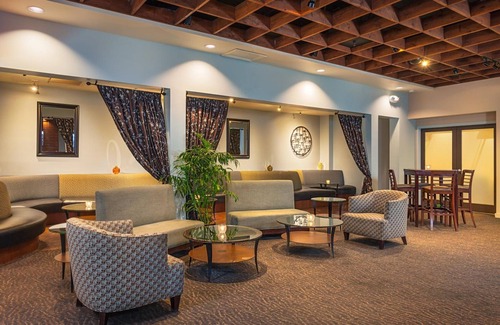 Mission Valley West Hotel | Handlery Hotel