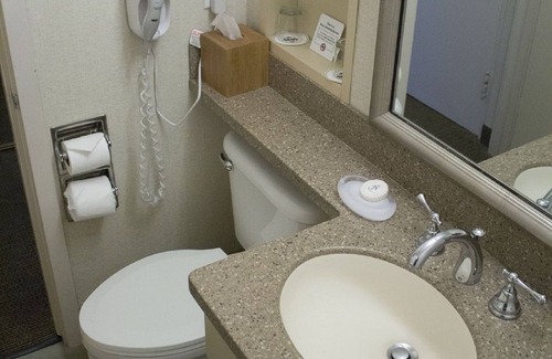 Mission Valley West Hotel | Handlery Hotel