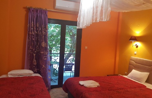 Distomo-Arachova-Antikyra Hotel | Hani Zemenou