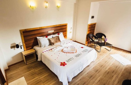 Kamadhoo House | Hanifaru Beach Inn
