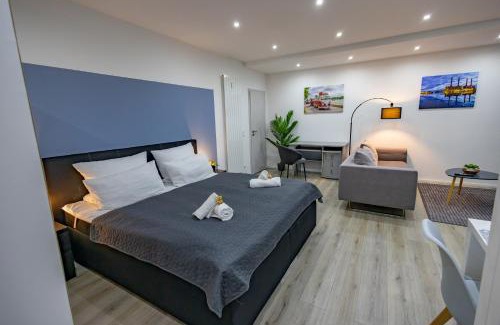 Wolfsburg Apartment | HANNIBAL - Design Studio-Apartment Tulpe 9, Parkplatz, Küche, HighSpeed-WLAN