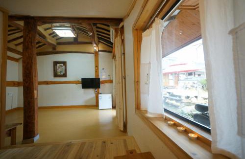 Jeonju House | Hanok Madang