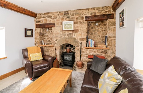 Llanover Cottage | HANOVER MANSE, pet friendly, character holiday cottage in Penperlleni