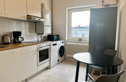 Neumuenster House | Hansaring 11 W4 - 3 bedrooms