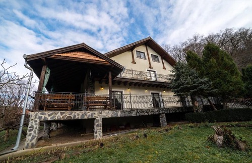 Danes House | Hanul din Pădure
