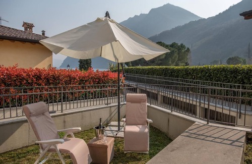 Riva di Solto Apartment | Happy Guest Apartments Lake and Relax