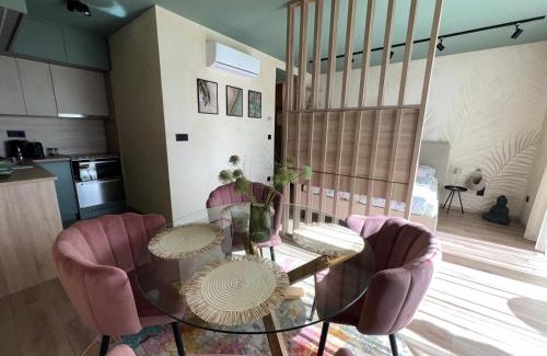Pusztavacs Apartment | Happy Home
