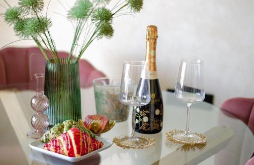 Pusztavacs Apartment | Happy Home