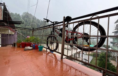 Banikhet House | Happy Homestay