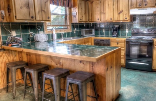 Garze House | Happy Trails, Private Pool, River Access @ Frio River Vacation Rentals