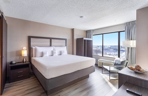 Oxon Hill Hotel | Harborside Hotel