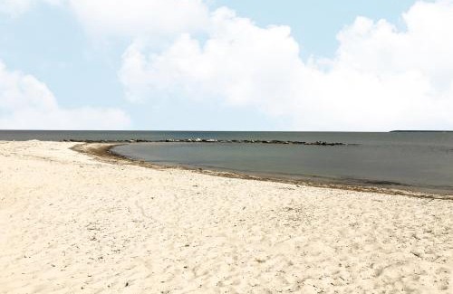 Falmouth House | Harbortown Hideaway