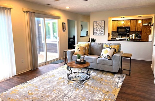 Huron Condo | Harborview 3-7-2 on Main