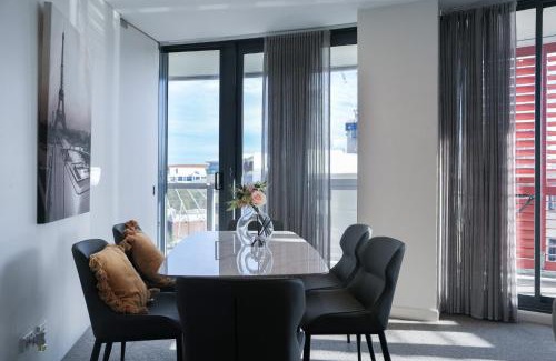 Darling Harbour Apartment | Harbour Hideaway in the CBD