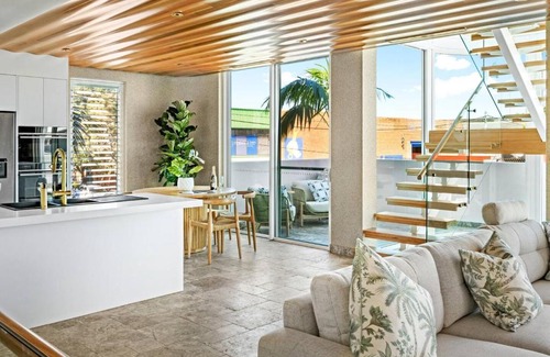 Wickham House | 'Harbour Lights' Iconic Maritime-inspired Living