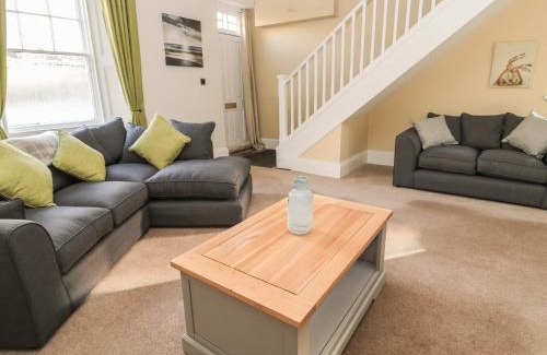 Catton House | Hare & Hounds House