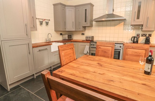 Catton Cottage | HARE & HOUNDS HOUSE, pet friendly, with open fire in Allendale