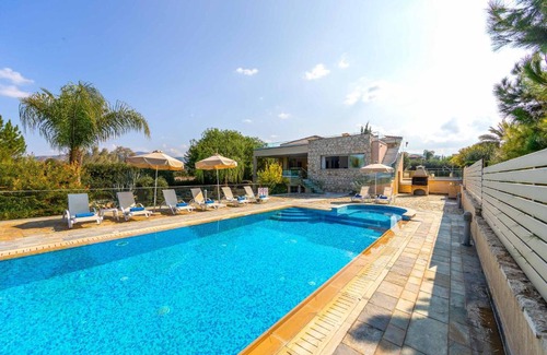 Polis Villa | Harmonia Beach Villa