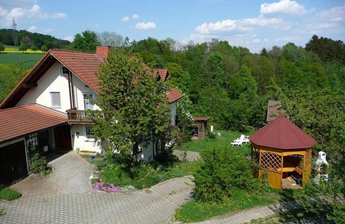 Bad Berneck im Fichtelgebirge Apartment | Harmonisch und kinderfreundlich eingerichtete Ferienwohnung