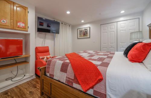 Plato Center Bed & Breakfast | Harmony Inn, Huntley Illinois