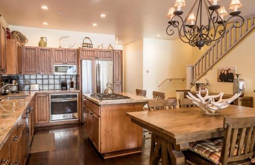 Ketchum House | Harriman Townhome 4