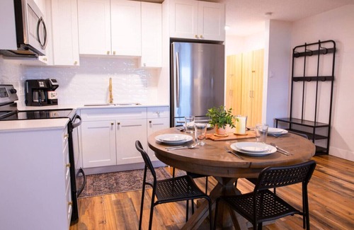 Harrison Hot Springs Condo | Harrison Lake Retreat Studio Suite