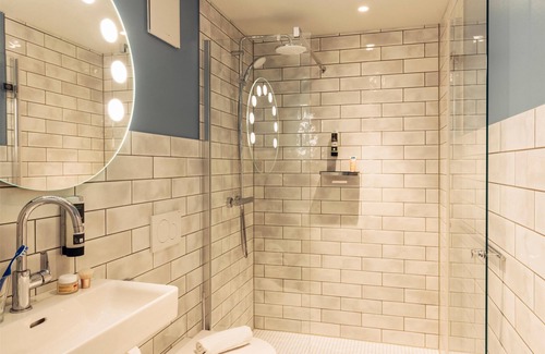 Lienz Hotel | harry's home Lienz hotel & apartments