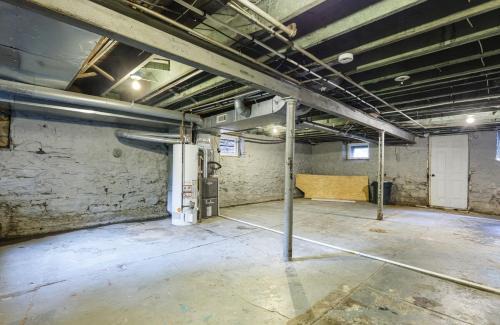 Tower Grove South House | Hartford Stylish 5BR Near Downtown With Private Backyard