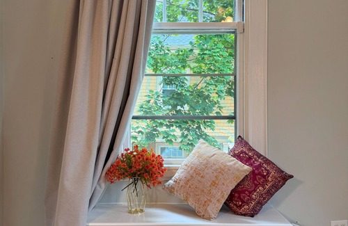 Mid-Cambridge House | Harvard House - 2BR Retreat adjacent to university
