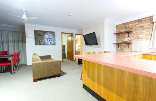 Gunnedah Hotel | Harvest Lodge Motel - Gunnedah