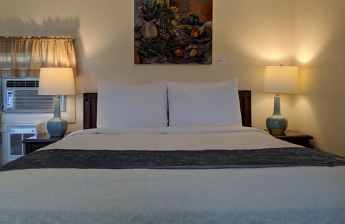 Bennington Hotel | Harwood Hill Motel