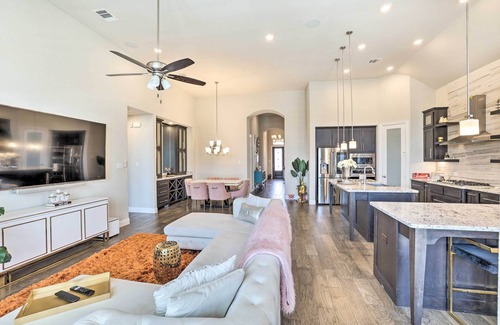 Tarrant County House | Haslet Family Home w/Fire Pit, Hot Tub & BBQ