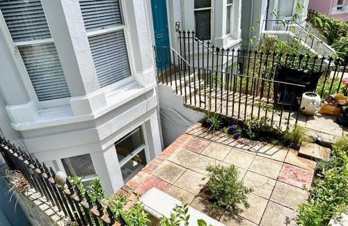 Old Town Hastings Apartment | Hastings Hideaway
