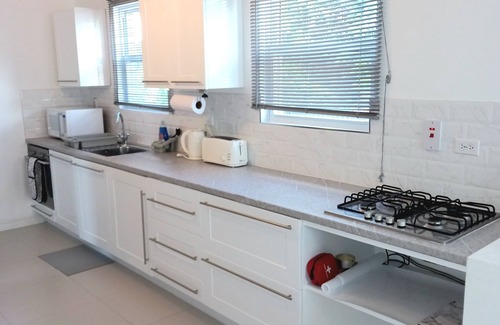 Saint Matthias House | Hastings House – Pool, Walk to the beach!