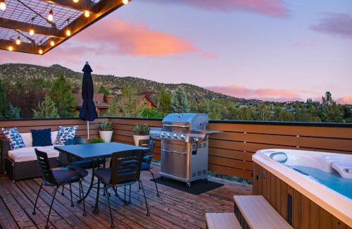 Powell Butte House | Hat Rock Loop by AvantStay Secluded Powell Butte Escape w Hot Tub Views