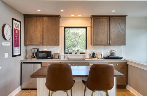 Powell Butte House | Hat Rock Loop by AvantStay Secluded Powell Butte Escape w Hot Tub Views