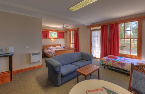 Richmond Hotel | Hatchers Richmond Manor