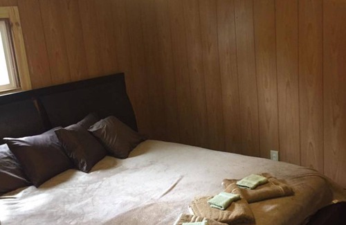 Freeman Cabin | Hatfield @ Busted Atv Resort