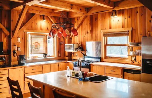 Peterson Cabin | Hatlevig Valley
