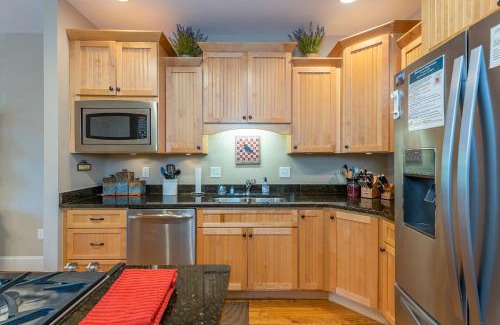 Cheshire House | Hatton House - 3 Bedroom, 2.5 Bathroom