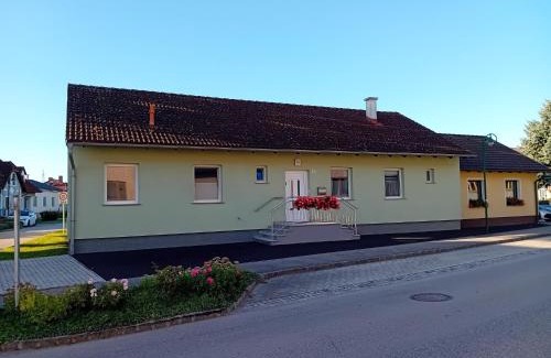 Perzendorf House | Haus Anton