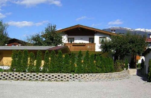 Aschau Im Zillertal Apartment | Haus Guenther, vacation apartment for families, couples or singles.