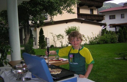 Aschau Im Zillertal Apartment | Haus Guenther, vacation apartment for families, couples or singles.