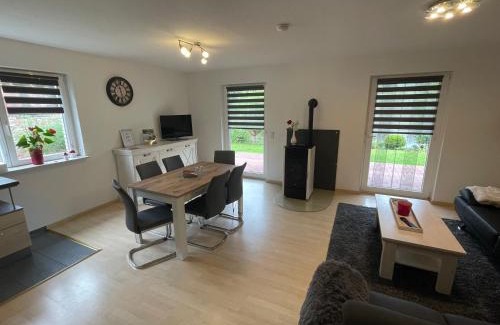 Bienenbuettel Apartment | Haus Karin am See