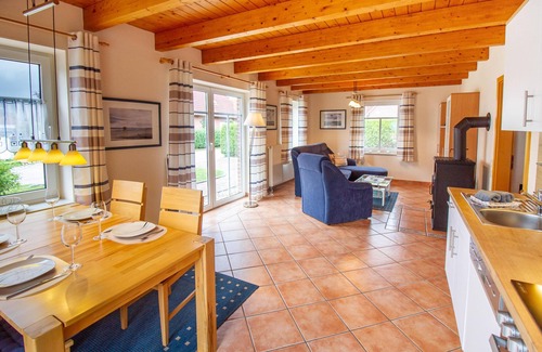 Greetsiel Apartment | Haus Merlin - Silbermöwe