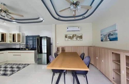 Nong Pla Lai House | Haus mit Pool zu Vermieten
