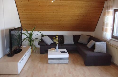 Dombuehl Apartment | Haus Reif